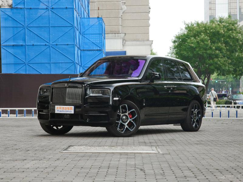 2024上海最新街拍全攻略,时尚潮流一网打尽