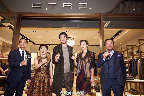 高以翔北京最新动态,励志旅程展现变化中的力量