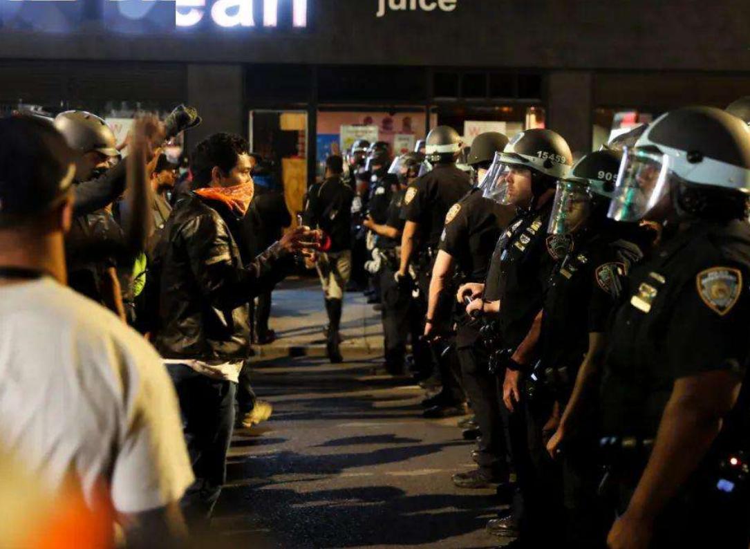 美国大选最新选情直播,变化、自信与成就感的旅程实时播报