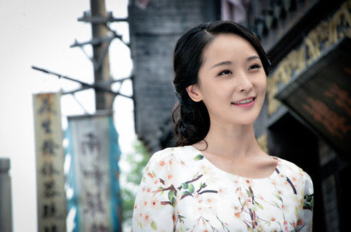 李曼演艺生涯的璀璨篇章,主演电视剧回顾与赏析