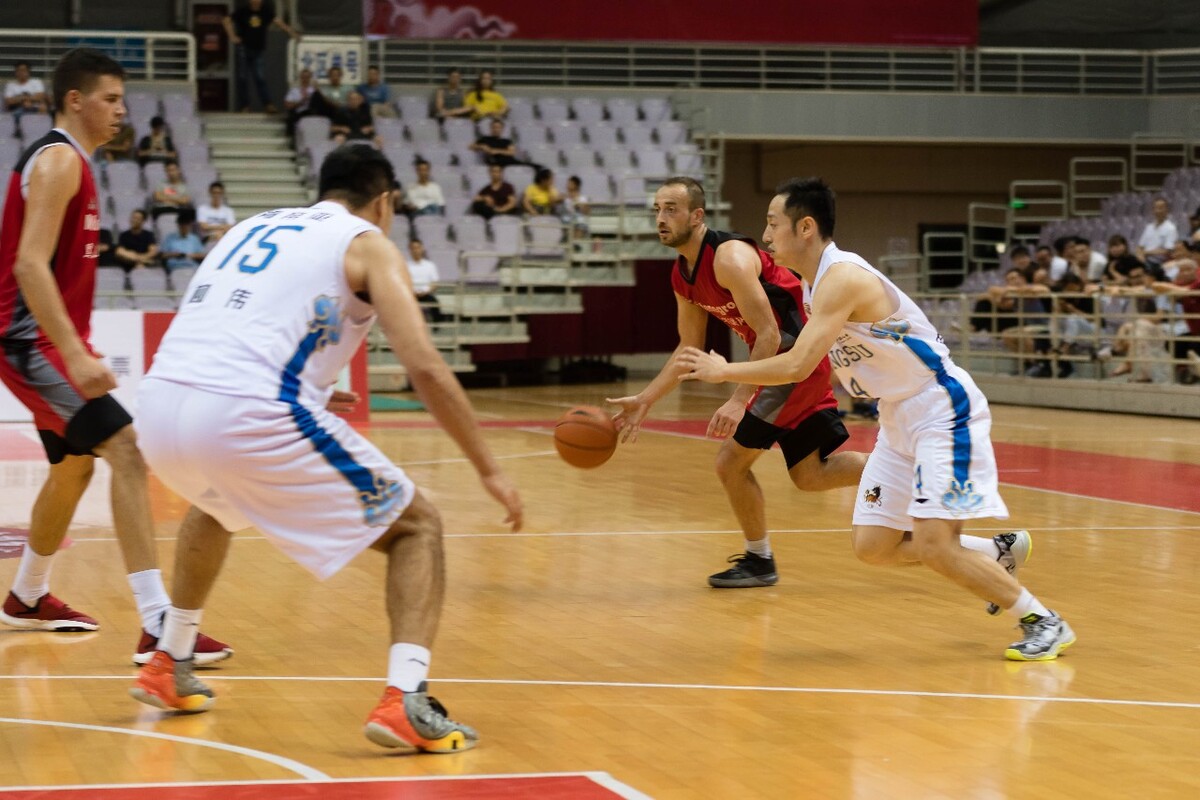 难忘的篮球赛事回忆