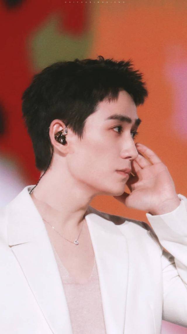 演员戴月,星光璀璨,时代留声之声韵动人心弦