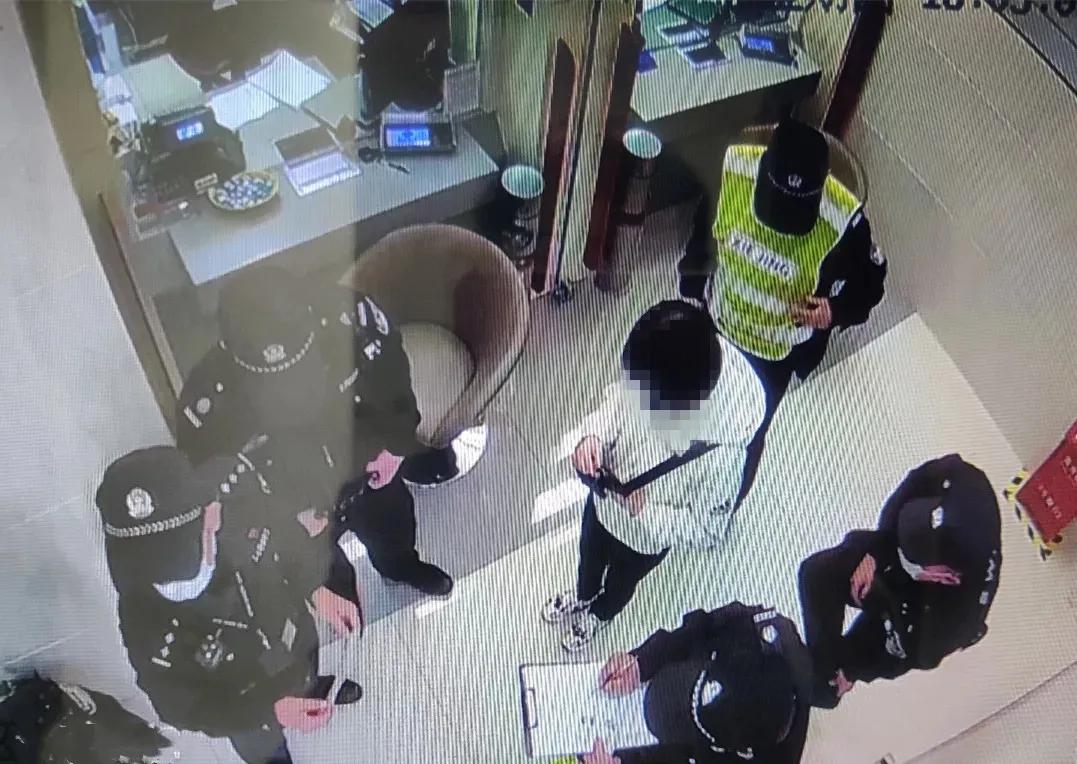 张小艾最新作品深度探索艺术的边界与融合之道