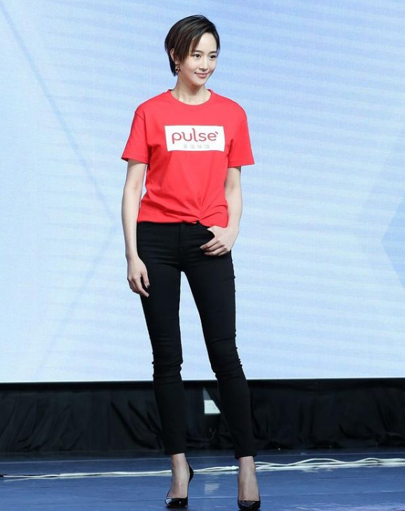 明星全身照,魅力与争议的视觉盛宴