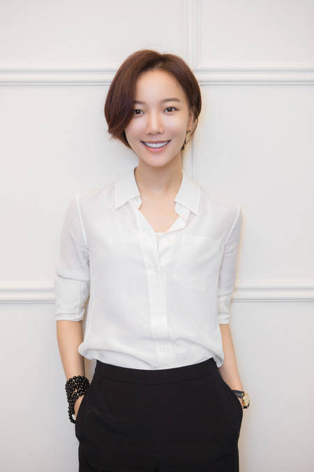 王珞丹最新发型引领时尚潮流,成为新标杆!