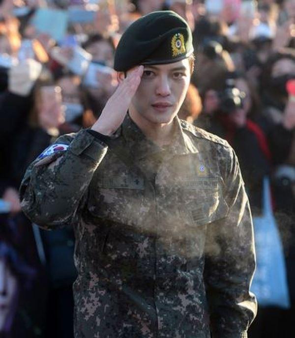 明星当兵,特殊的国民历练之旅