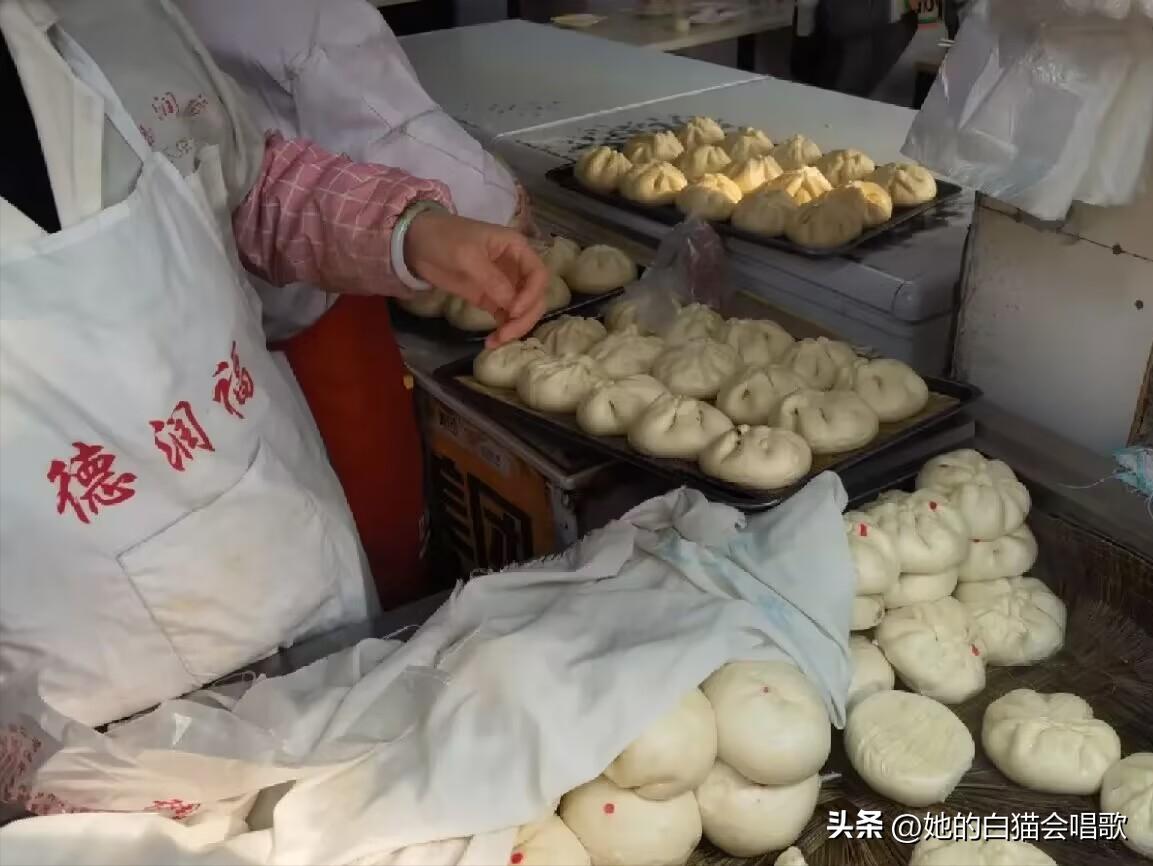武汉最新包子店铺转让，一场心灵之旅的启程
