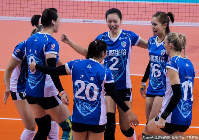 上海女排蓄势待发，荣耀再续，备战新季连胜纪录延续