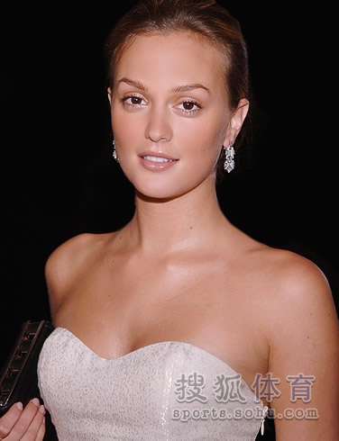 绯闻女孩演员现状，科技重塑星光之路，体验未来生活新纪元