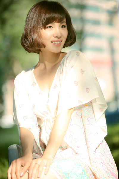 演员金晶图片及小巷深处的特色小店探秘之旅