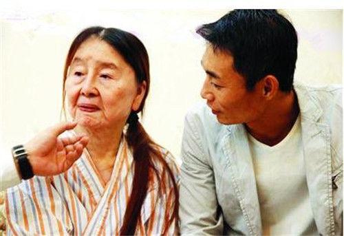 胡娟整容近照揭秘，小巷深处的秘密美容店之旅