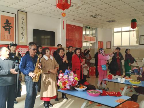 龙口演员，小巷深处的秘密舞台揭秘