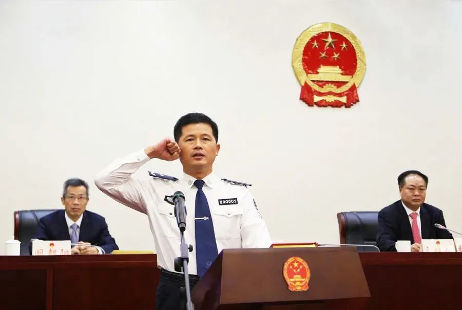 龙岩市长引领的自然美景探索之旅