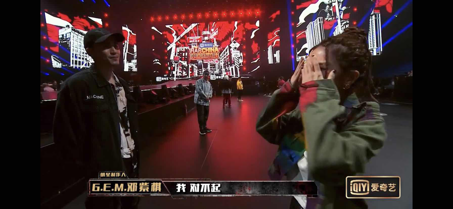 搞笑说唱视频大放送，小巷深处的特色小店探秘之旅