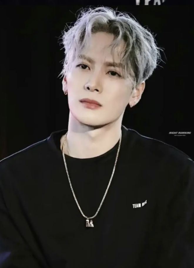 宁艺卓韩国最新动态，美轮美奂，令人着迷的更新资讯