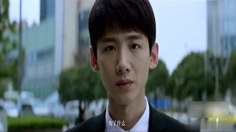 科技重塑日常，平凡荣耀预告开启非凡未来之旅